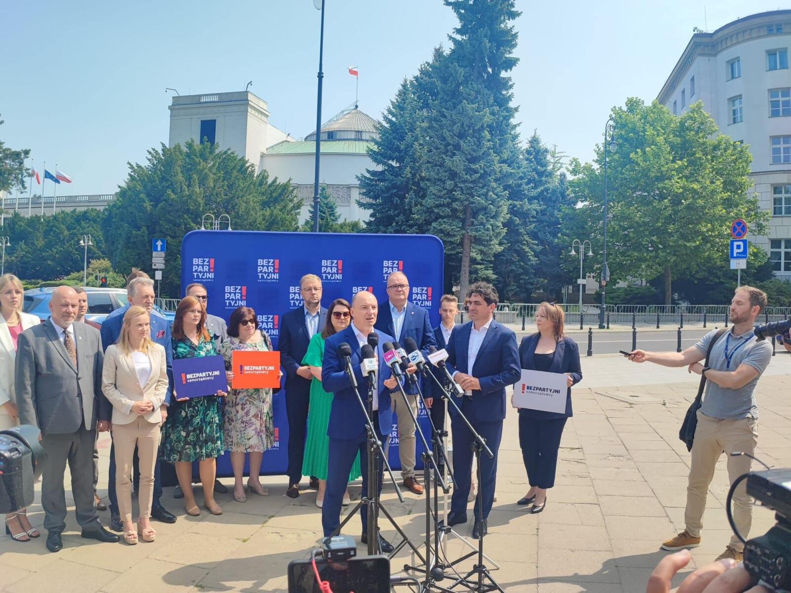 Czy Starosta Jest Wybierany W Wyborach Bezpośrednich Starosta pilski wystartuje w wyborach parlamentarnych? - Portal asta24