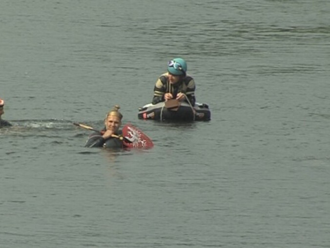 Gwdą na dętce - grafika