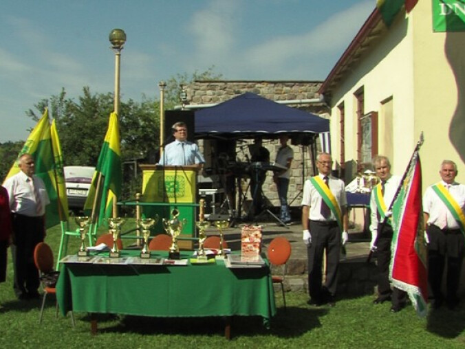 Podwójne święto u działkowców - grafika