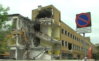 Burzenie budynków przy Warsztatowej