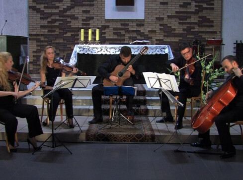 Mistrz gitary i Royal String Quartet - grafika