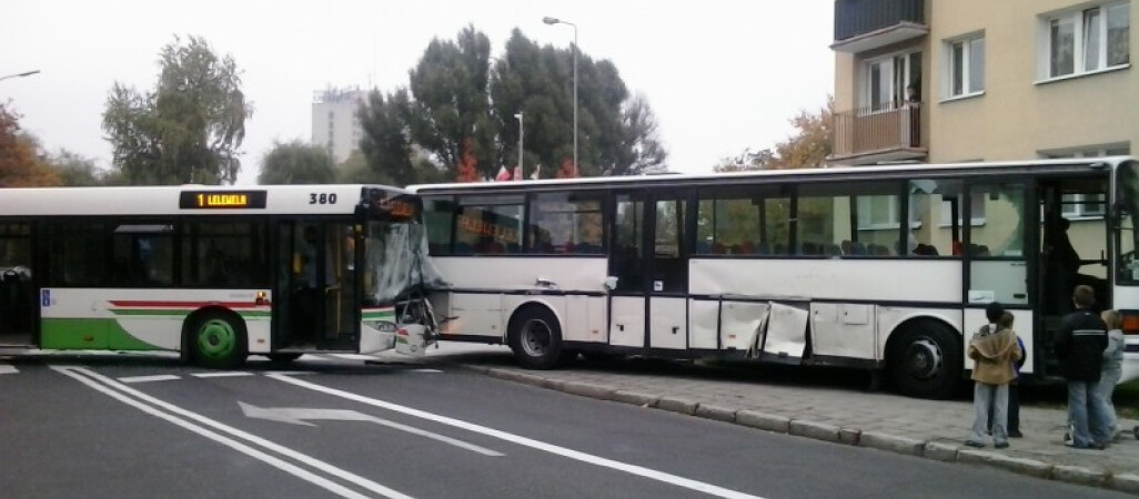 Wypadek autobusów