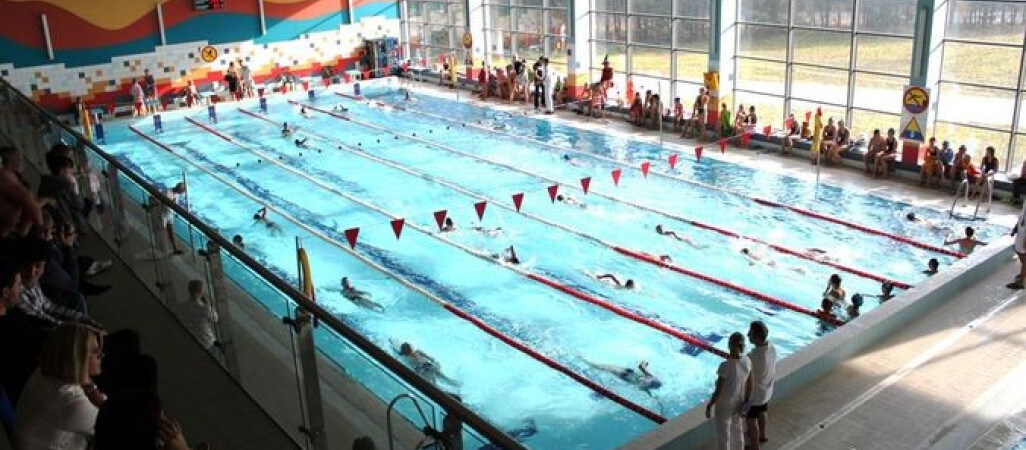 Nocne pływanie w Aquaparku