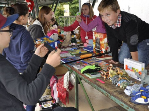 Pchli Targ... - grafika