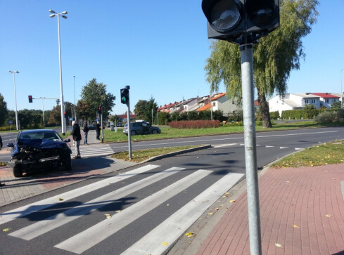 Wypadek na rondzie - grafika