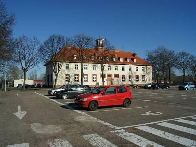 Międzynarodowa dyskusja o społeczeństwie i gospodarce na PWSZ - grafika