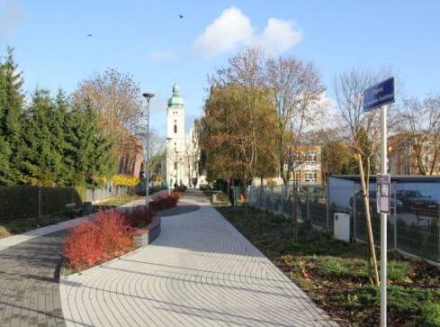 Poeta i salezjanin ma swój deptak w Pile - grafika