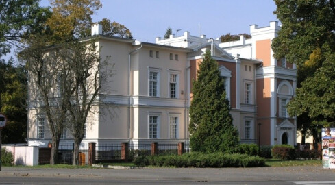 Kobierce wschodnie w Muzeum - grafika