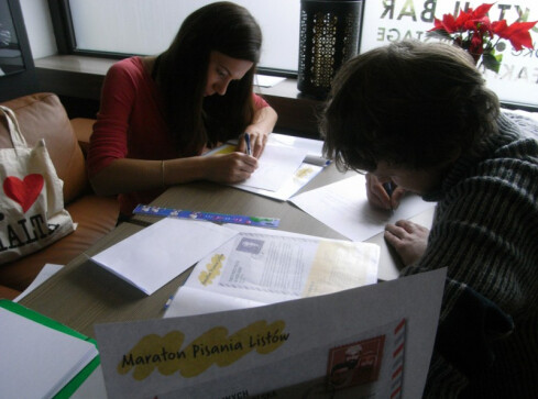 145 listów w obronie praw człowieka. Kogo najczęściej bronili pila - grafika