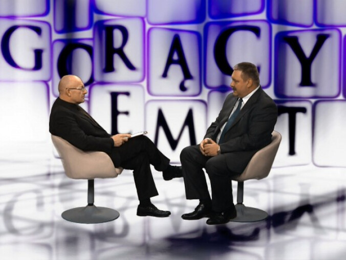 Starosta patrzy z optymizmem - grafika