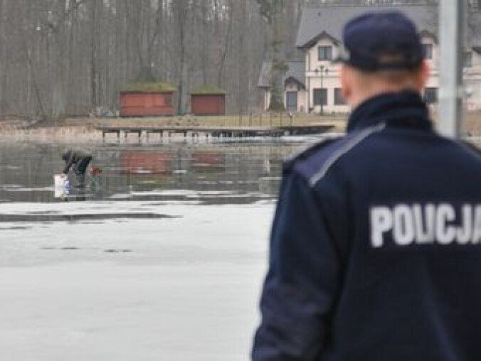 Policjanci ostrzegają rodziców - grafika