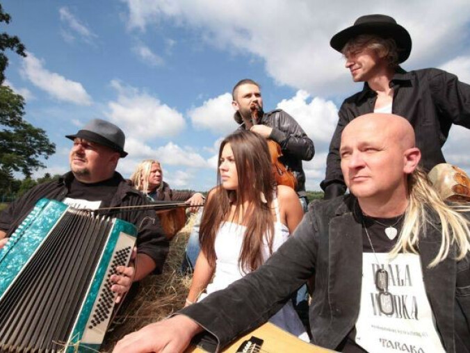 Były dyrektor Ośrodka Kultury w Margoninie zagrał dla Ukrainy na ki - grafika