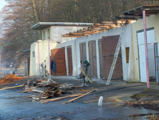 Trzcianka: ruszyły inwestycje przy miejskiej plaży - grafika