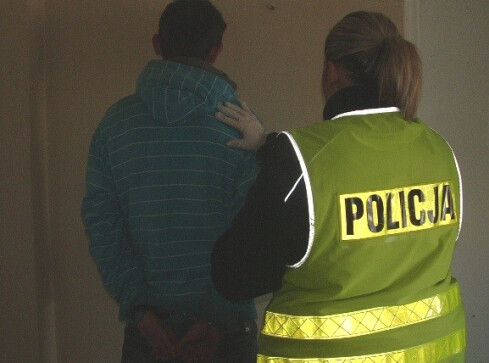 Rodzina z gminy Szydłowo odpowie za kradzież kabli - grafika