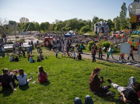 Majówka na Wyspie. Było naprawdę gorąco! [ZDJĘCIA] - grafika