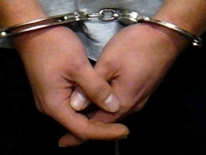 20 osób zatrzymała policja. Ukrywali się nawet w meblach - grafika