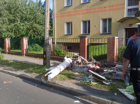 Potrzebna pomoc dla przechodnia rannego w katastrofie szybowców - grafika