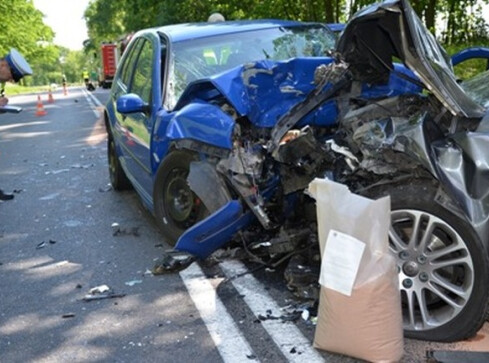 Czołówka na K-11. 25-letni kierowca w ciężkim stanie - grafika