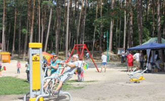 Taaakie ryby w parku przy jeziorze w Trzciance