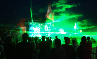 Muzyka, dym i lasery: III Sunrise Dance Party