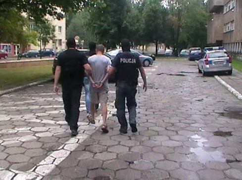 Policja zatrzymała sprawcę fałszywych alarmów bombowych  - grafika