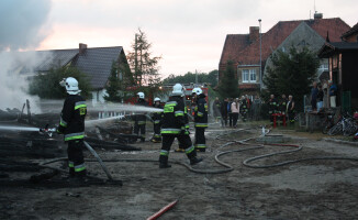 Pożar w centrum wsi 