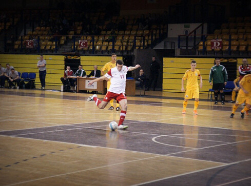 Kostecki w Pile i Szydłowie - grafika