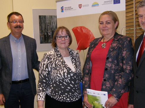  70 kolektorów słonecznych na dachu Ars Medicalu - grafika