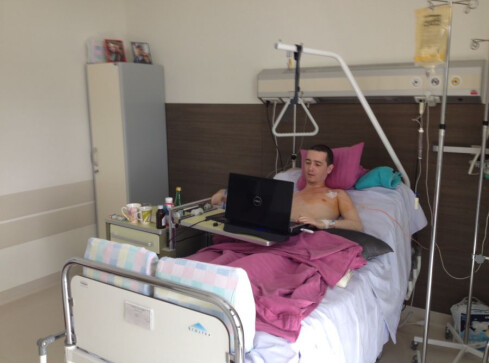 21-latek chory na rzadki nowotwór kości prosi o pomoc - grafika