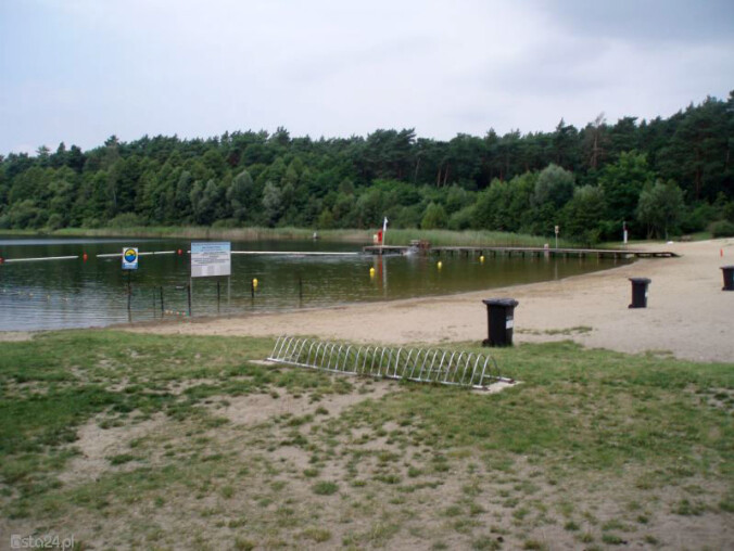 Chwile grozy nad jeziorem - grafika