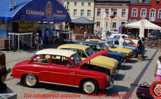 Zlot samochodów zabytkowych w Czarnkowie