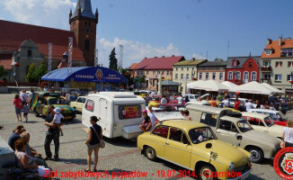 Zlot samochodów zabytkowych w Czarnkowie
