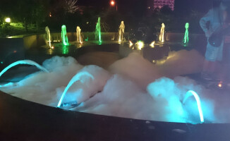 Kąpiel w centrum miasta
