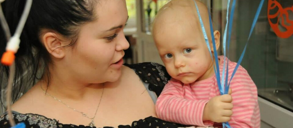 Potrzebna pomoc! 3-letnia Zuzia walczy z nowotworem