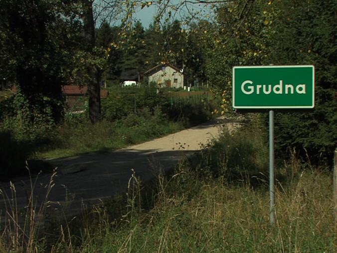 Pod nowym adresem - grafika