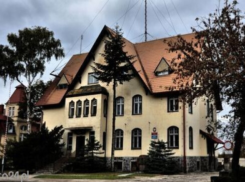 Szedł i niszczył - grafika