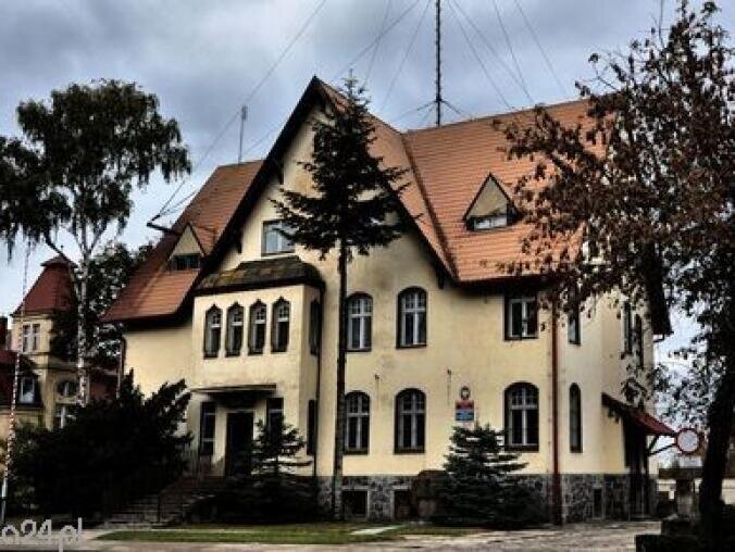 Szedł i niszczył - grafika
