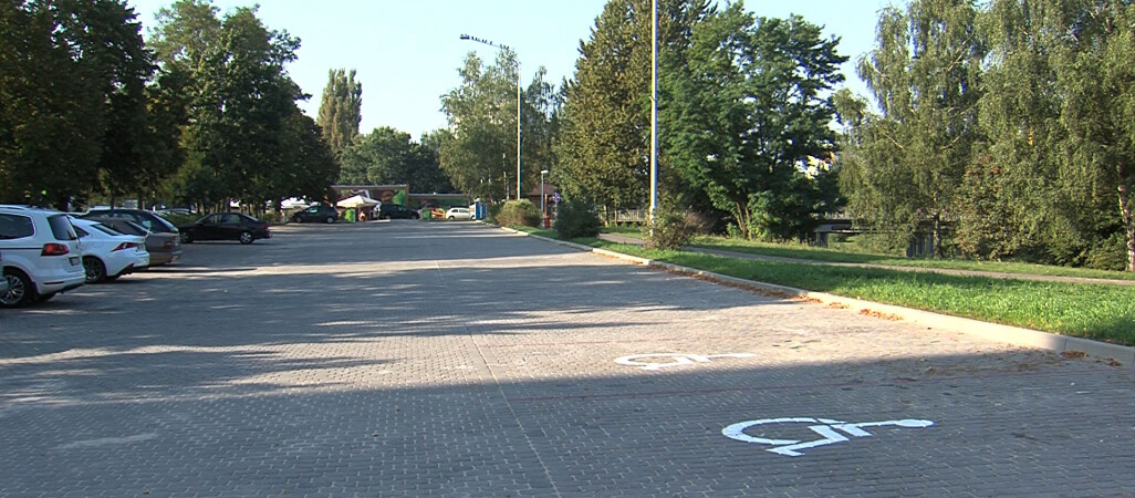 Parking przy Dąbrowskiego w końcu oddany 