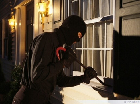 Coraz więcej włamań w Wałczu. Kradną w biały dzień - grafika