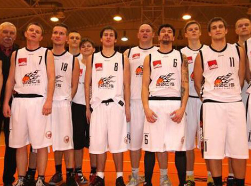 Tczew za mocny dla Basketu - grafika