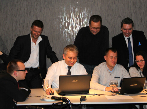 Platforma w Pile zgarnia radę i fotel prezydenta - grafika