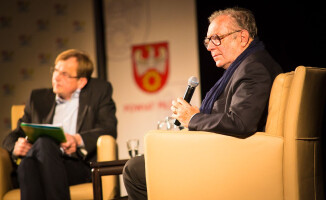 Zanussi: Przytłacza mnie życie w stadzie