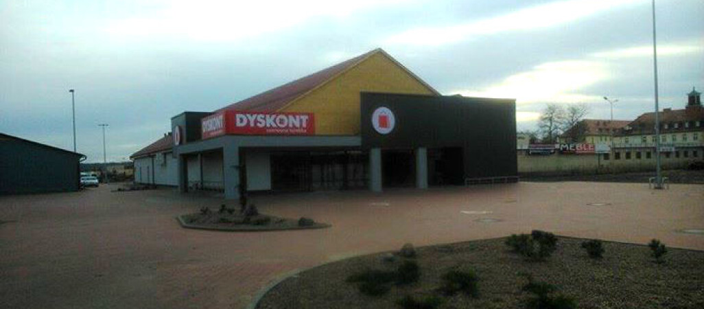 Jeden dyskont w Pile mniej
