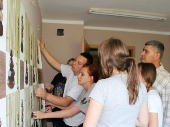 Studenci pomalują dom dziecka - grafika