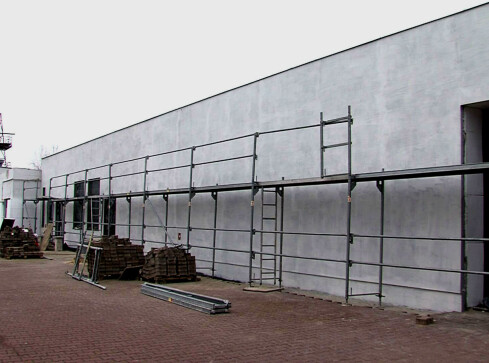 Ciemność, żar, dym i strażak - grafika