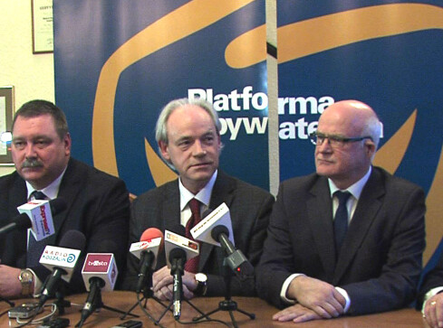 Platforma oburzona decyzją w sprawie lotniska w Pile - grafika