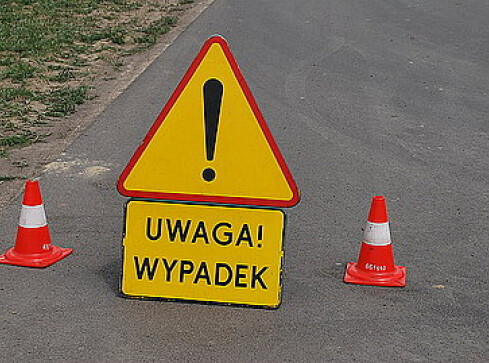 Rowerzysta ranny w wypadku - grafika