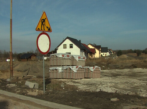 Gmina remontuje drogi - grafika