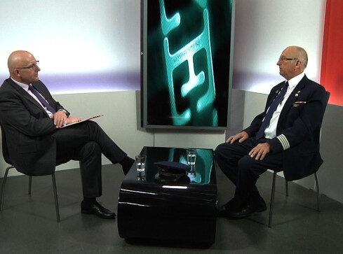 "Miałem zrzucić bombę atomową" - grafika