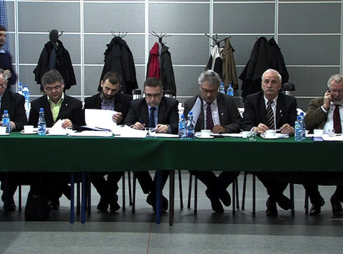 Sto dni za nami - grafika